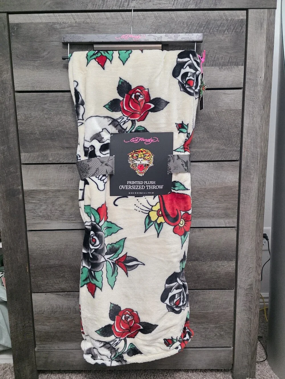 Ed Hardy Skulls & Roses Oversized Throw Blanket New